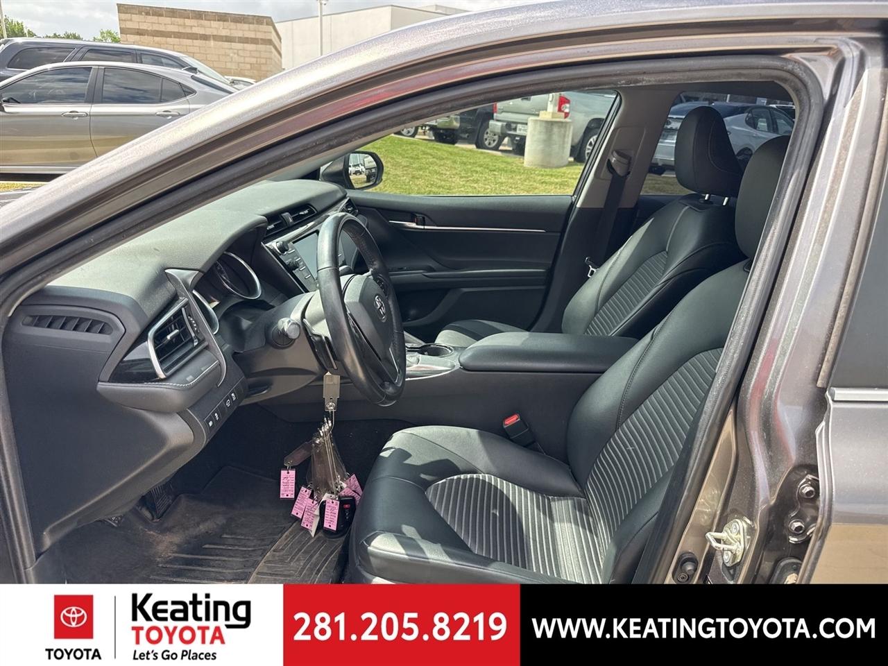 Toyota Camry SE 2019