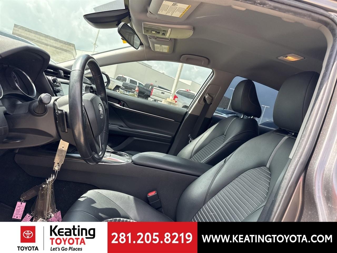 Toyota Camry SE 2019