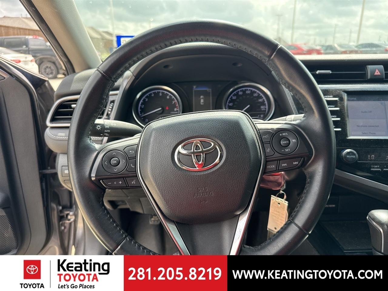 Toyota Camry SE 2019