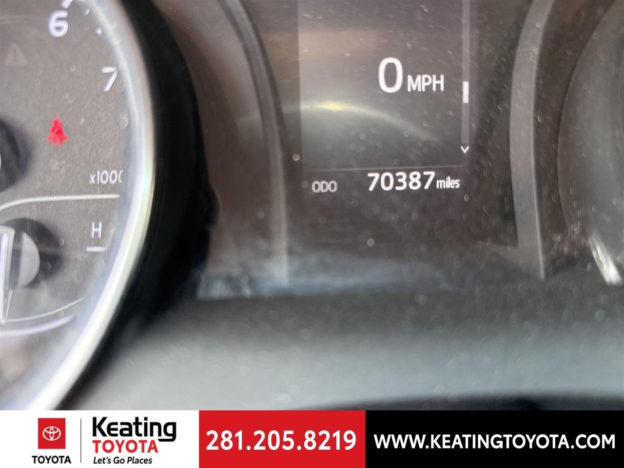 Toyota Camry SE 2019