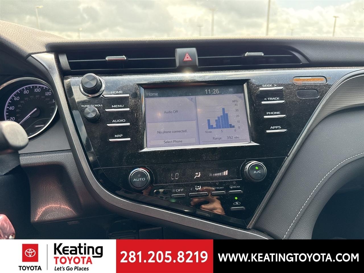 Toyota Camry SE 2019