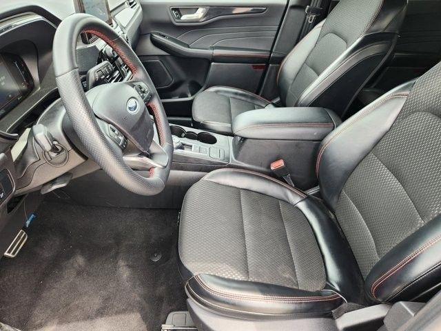 Ford Escape ST-Line Hybrid 2024