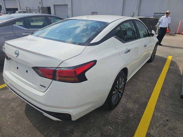 Nissan Altima 2.5 SV AWD 2025