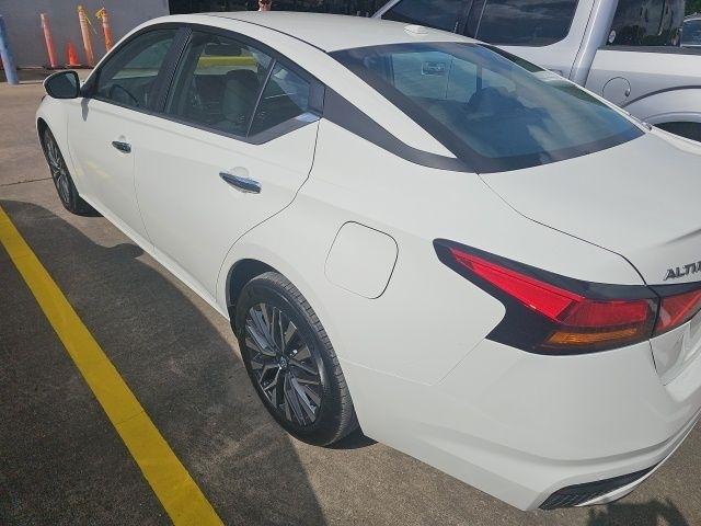 Nissan Altima 2.5 SV AWD 2025