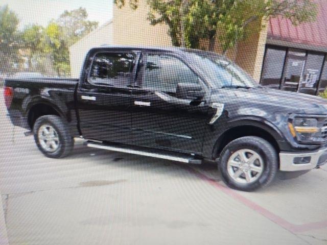 Ford F-150 XLT SuperCrew 4WD 2025