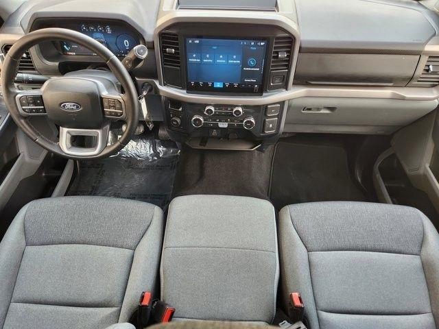 Ford F-150 XLT SuperCrew 4WD 2025