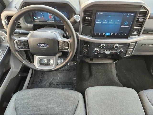Ford F-150 XLT SuperCrew 4WD 2025