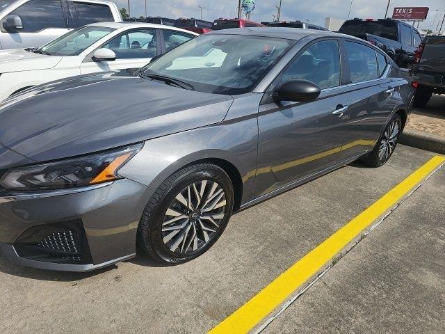 Nissan Altima 2.5 SV 2025