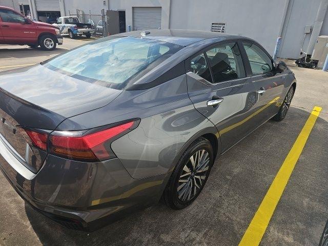 Nissan Altima 2.5 SV 2025