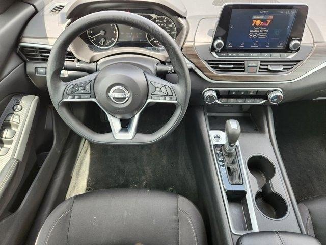 Nissan Altima 2.5 SV 2025