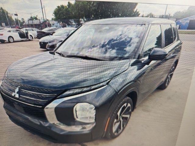Mitsubishi Outlander SE 2WD 2024
