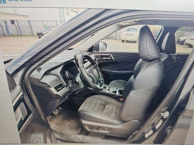Mitsubishi Outlander SE 2WD 2024