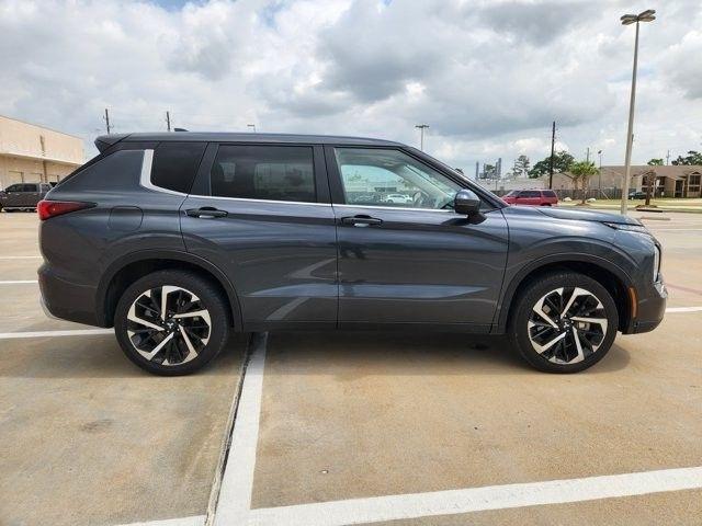 Mitsubishi Outlander SE 2WD 2024