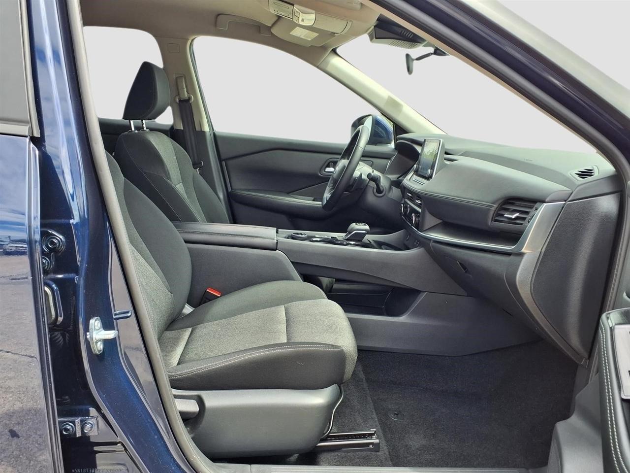 Nissan Rogue SV AWD 2025