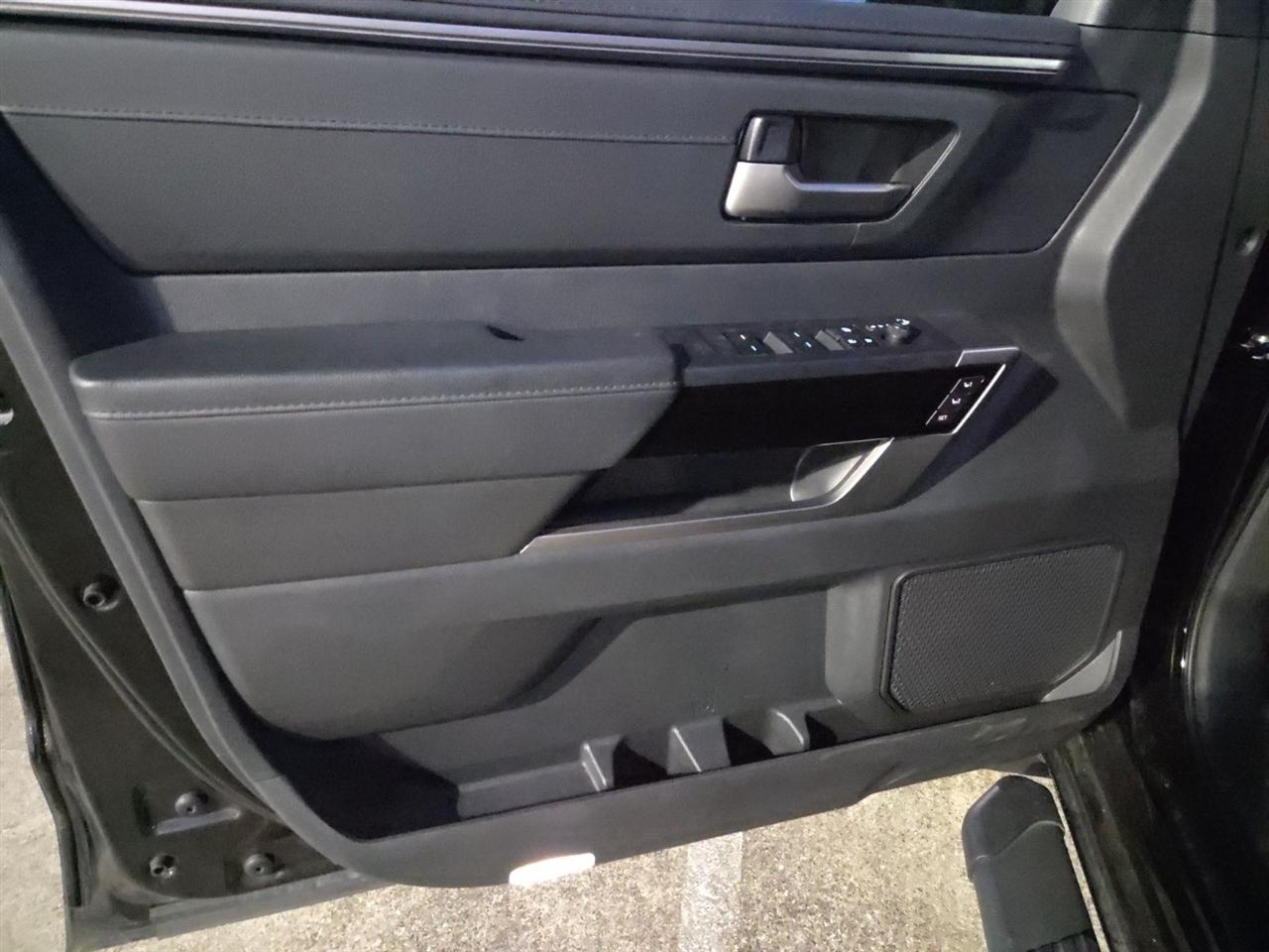 Toyota Tundra Limited CrewMax 4WD 2024