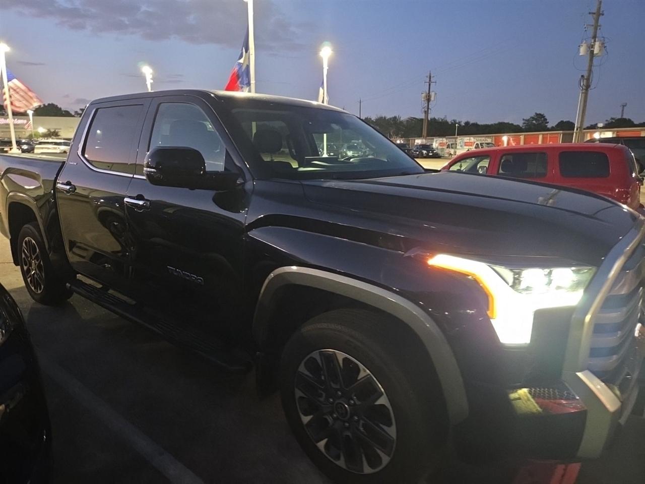 Toyota Tundra Limited CrewMax 4WD 2024