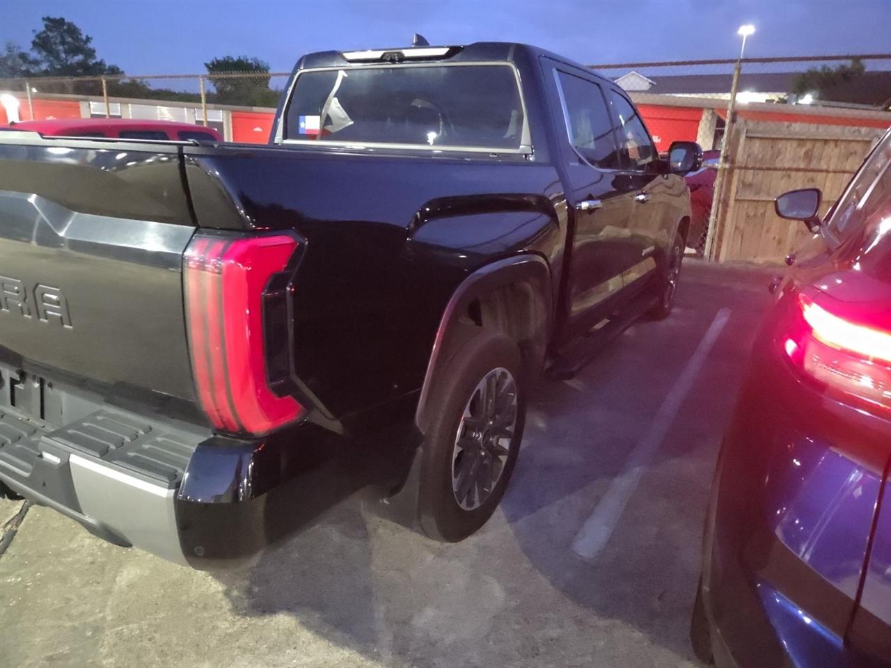 Toyota Tundra Limited CrewMax 4WD 2024