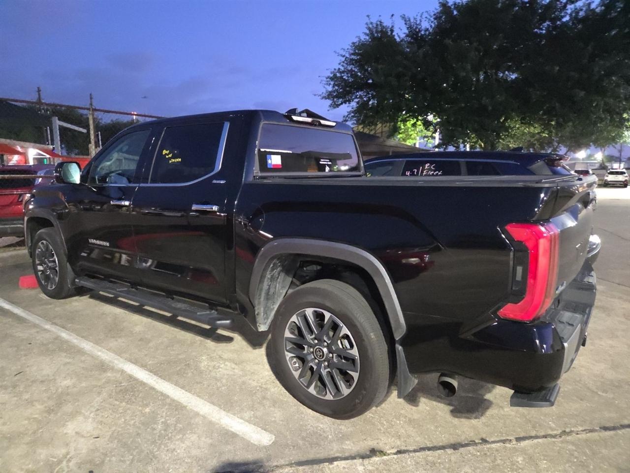 Toyota Tundra Limited CrewMax 4WD 2024