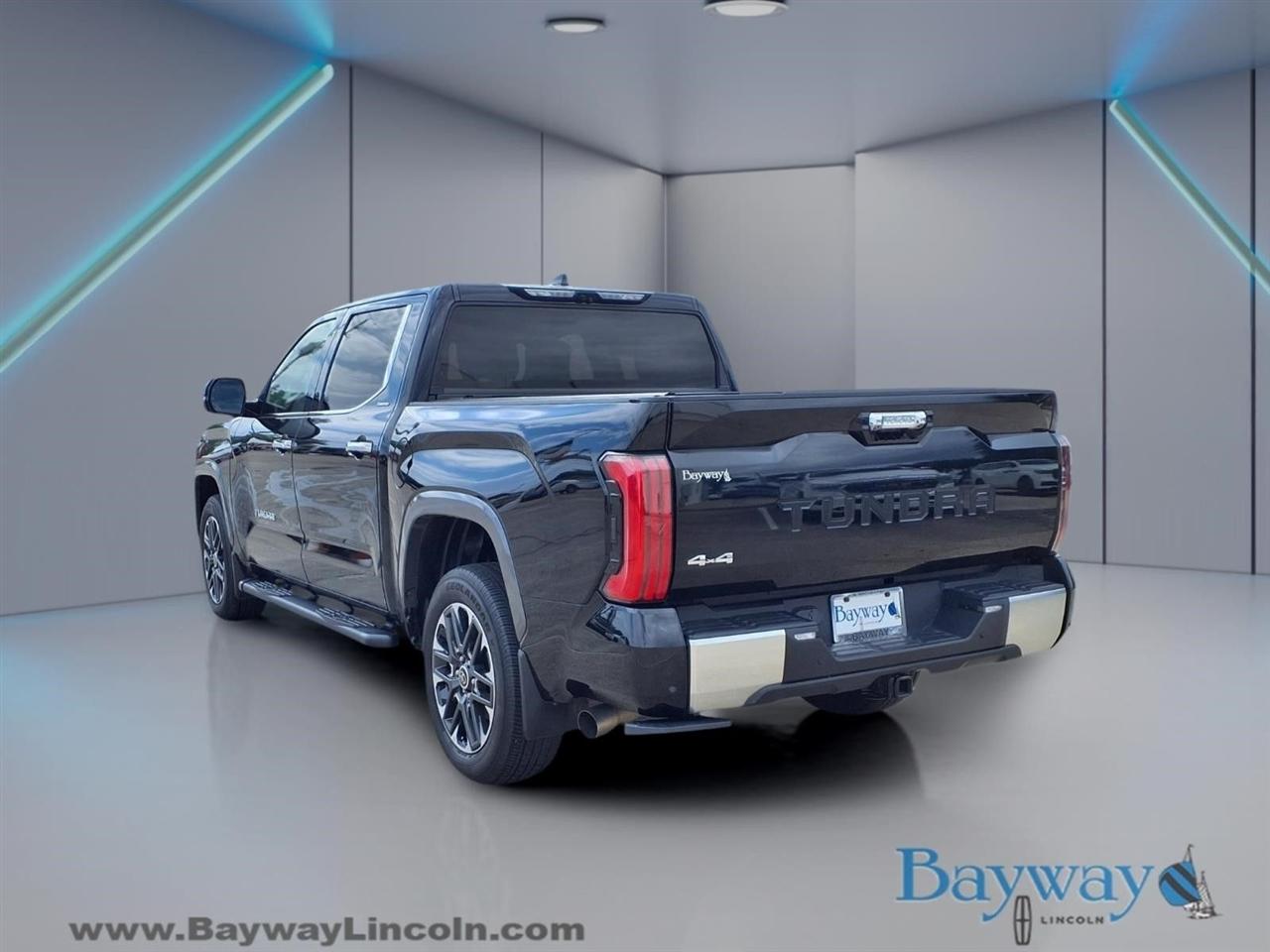 Toyota Tundra Limited CrewMax 4WD 2024