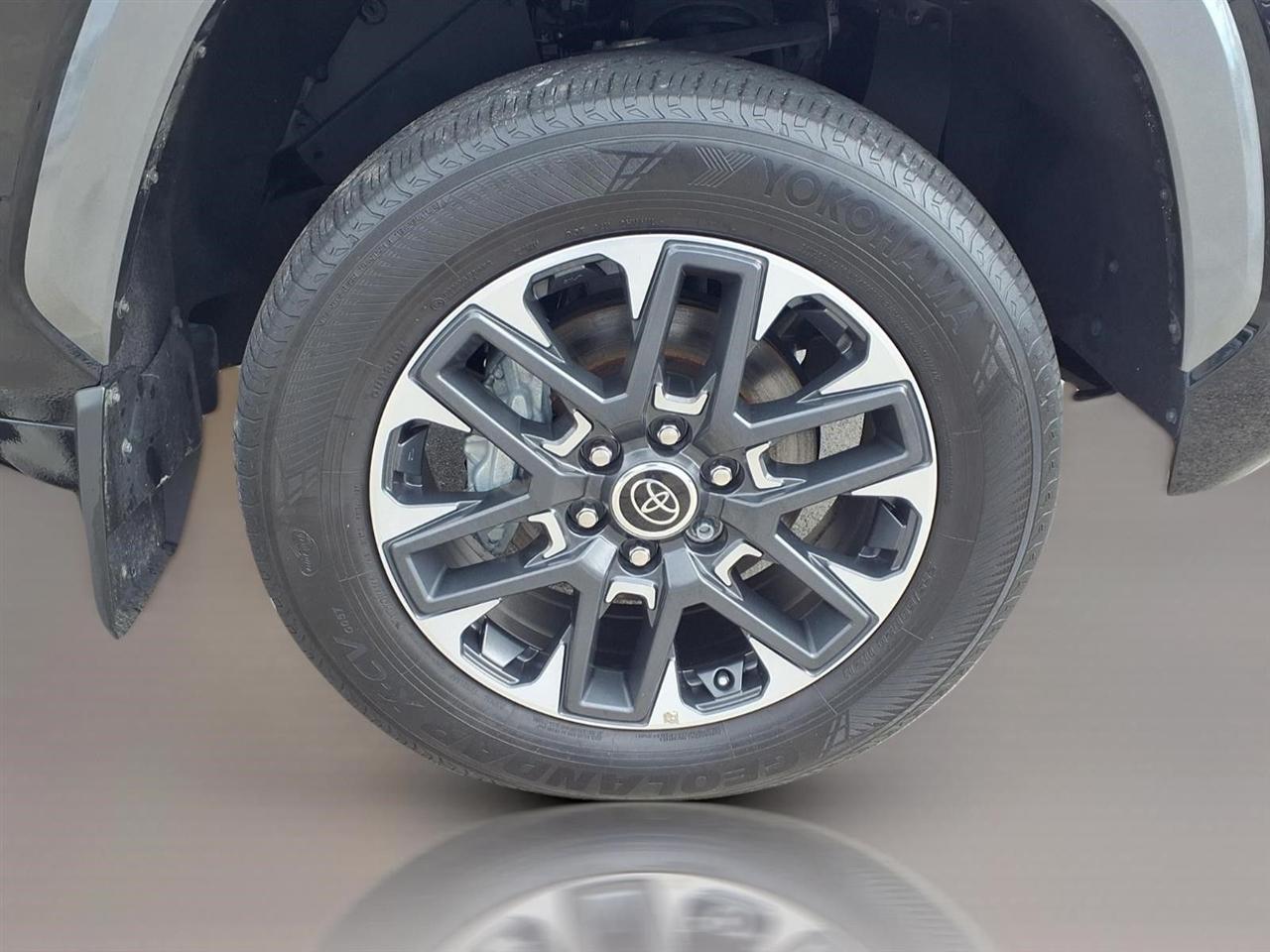 Toyota Tundra Limited CrewMax 4WD 2024