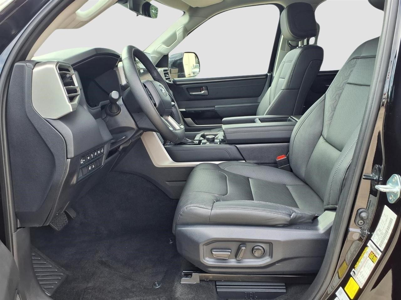 Toyota Tundra Limited CrewMax 4WD 2024