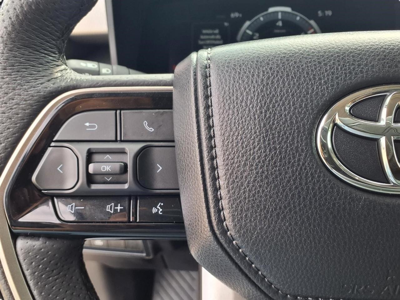 Toyota Tundra Limited CrewMax 4WD 2024