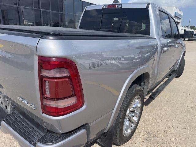 RAM 1500 Laramie Crew Cab SWB 4WD 2019