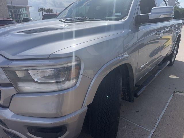 RAM 1500 Laramie Crew Cab SWB 4WD 2019
