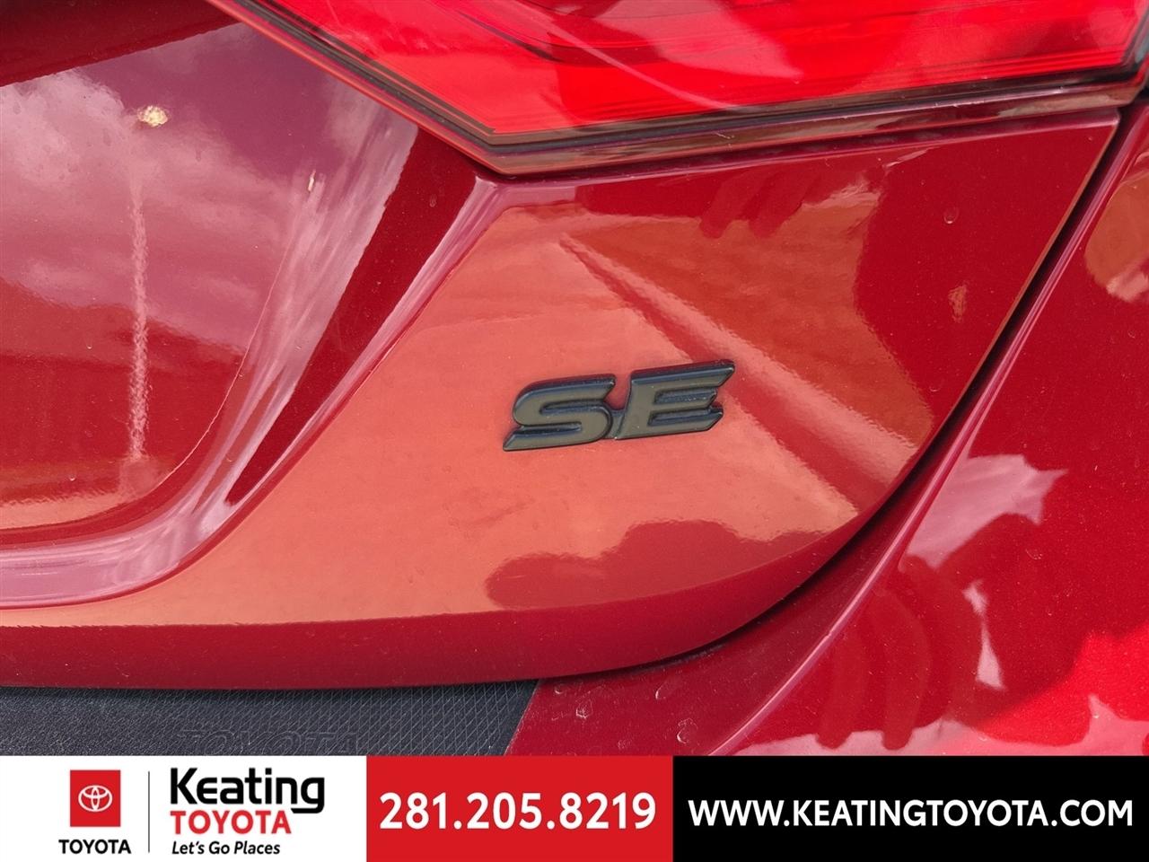 Toyota Camry SE 2023