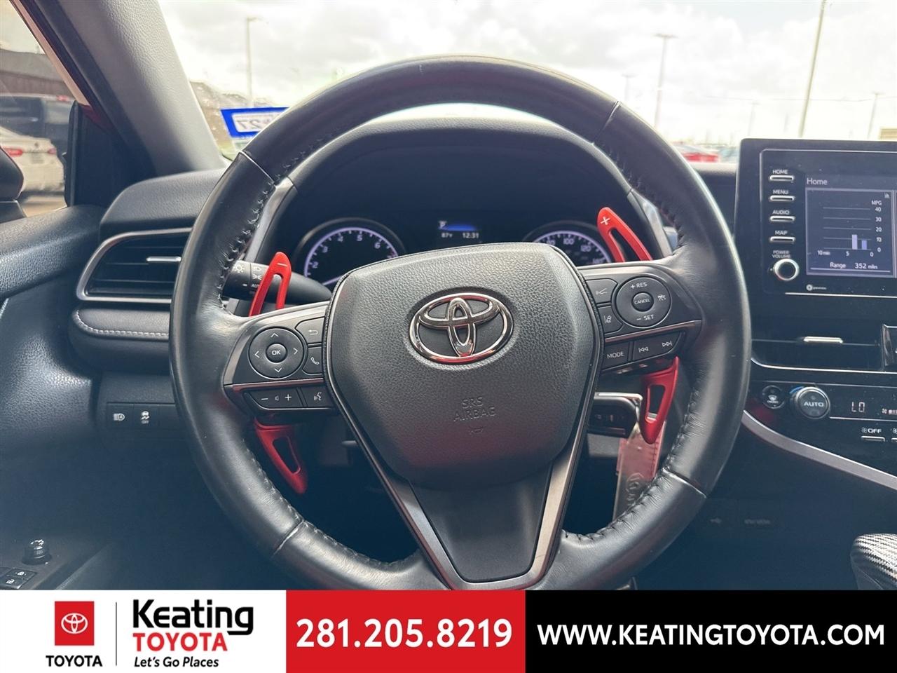 Toyota Camry SE 2023