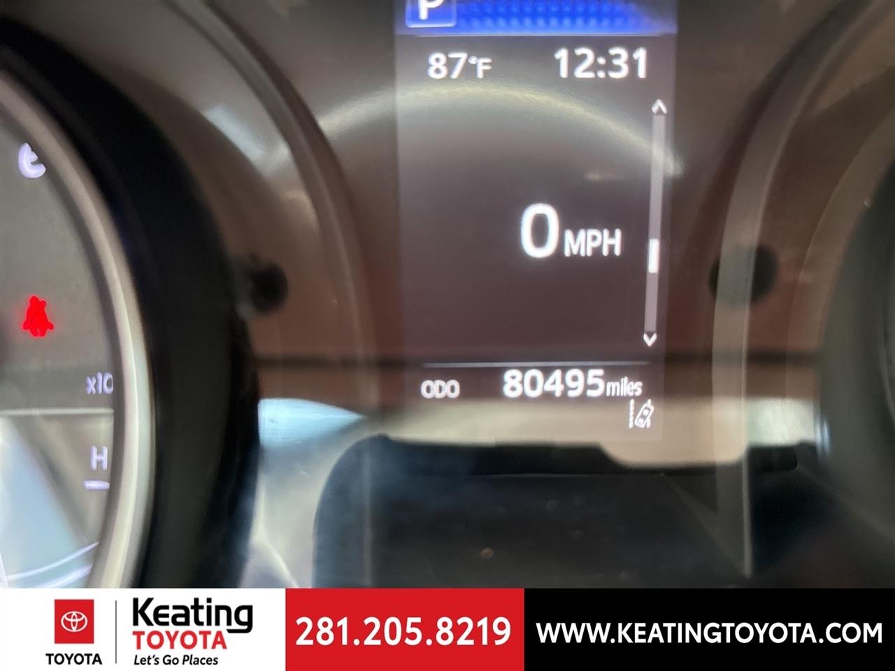 Toyota Camry SE 2023