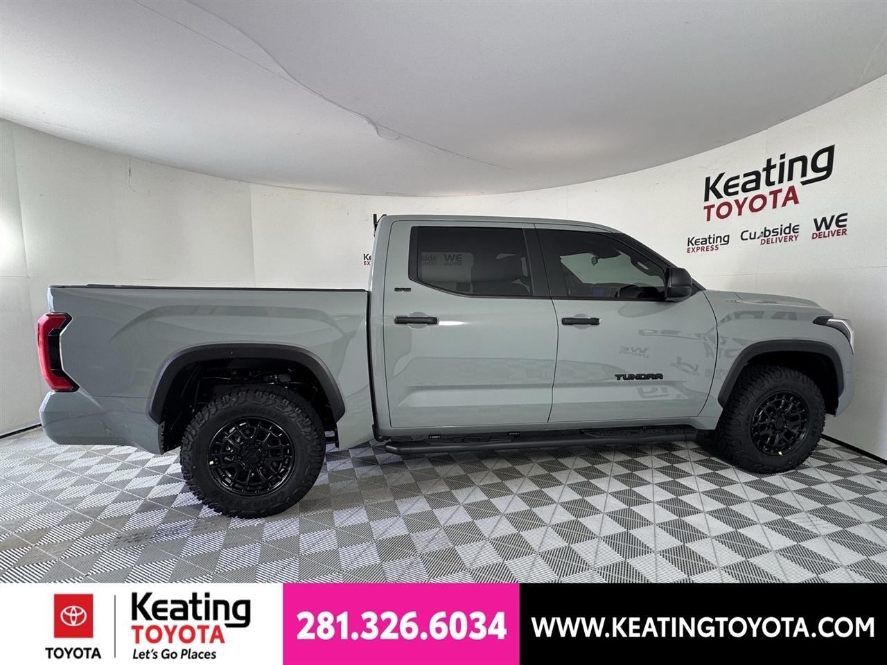 Toyota Tundra SR5 CrewMax 4WD 2026
