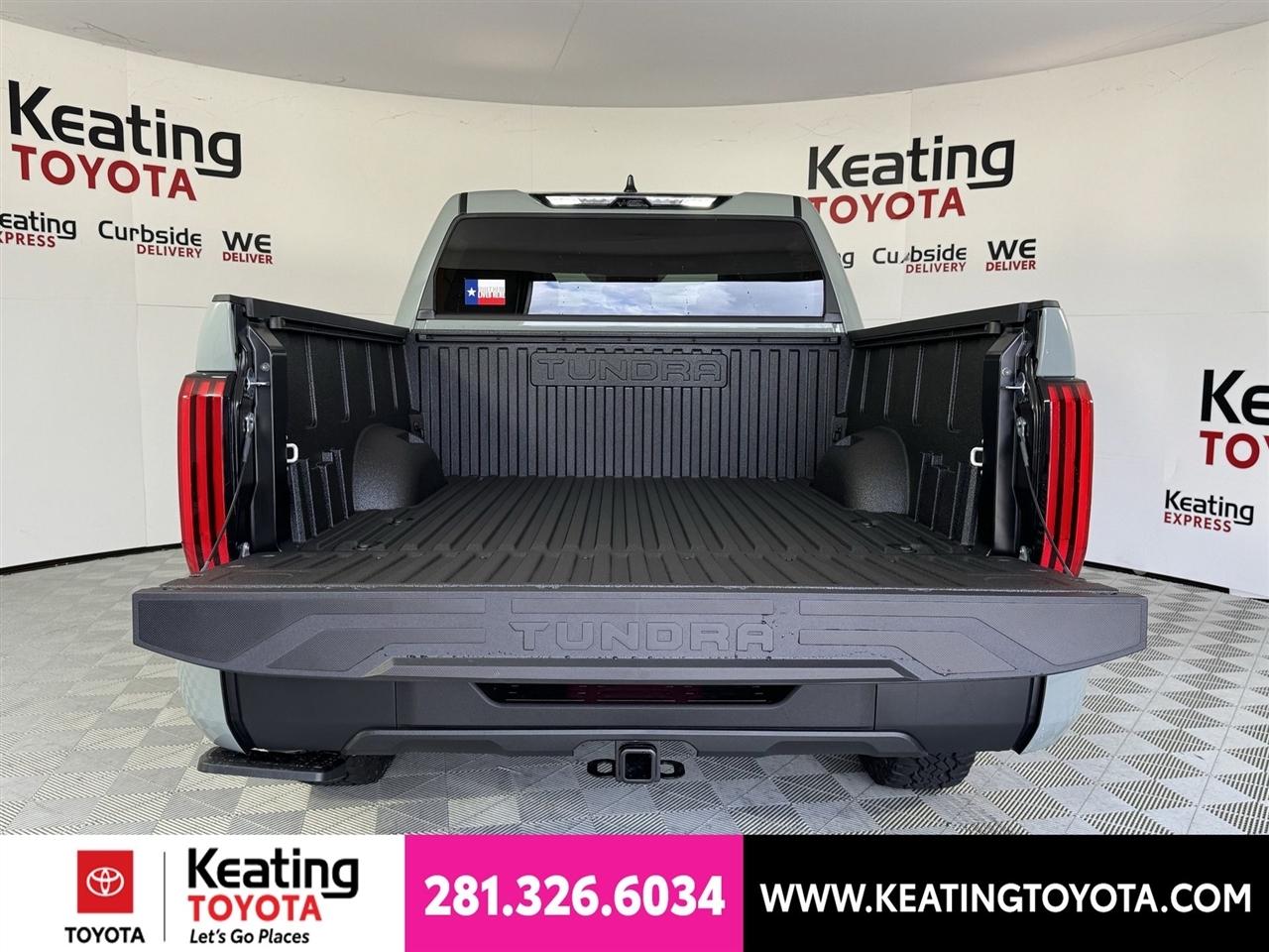 Toyota Tundra SR5 CrewMax 4WD 2026