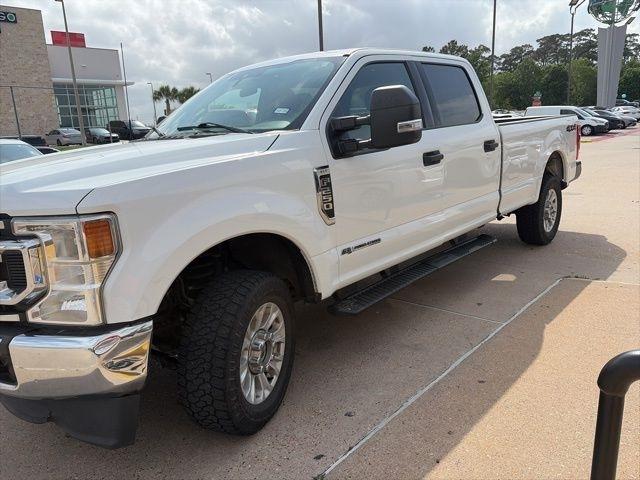 Ford F-250 SD XLT Crew Cab 4WD 2022