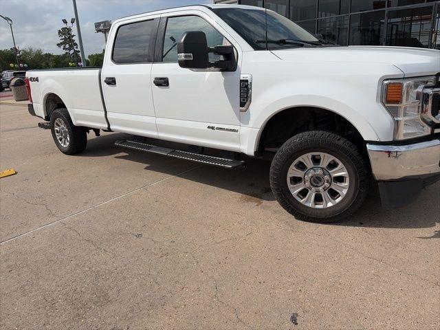 Ford F-250 SD XLT Crew Cab 4WD 2022