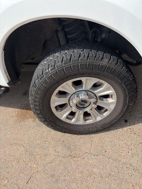 Ford F-250 SD XLT Crew Cab 4WD 2022