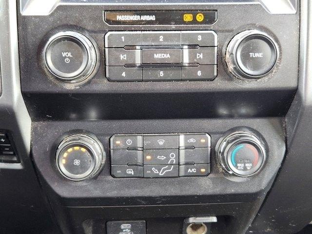 Ford F-250 SD XLT Crew Cab 4WD 2022