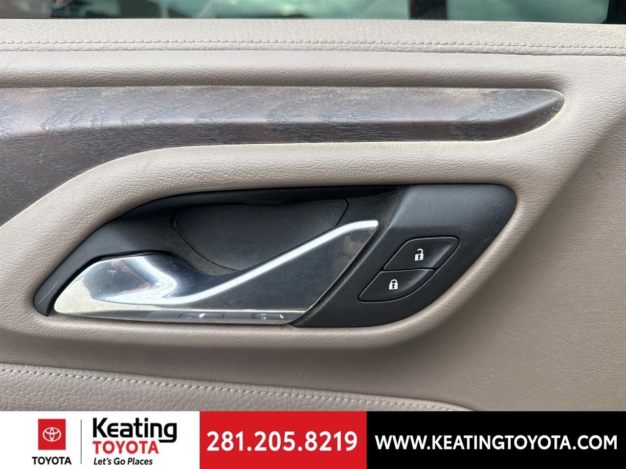 GMC Yukon Denali 4WD 2021