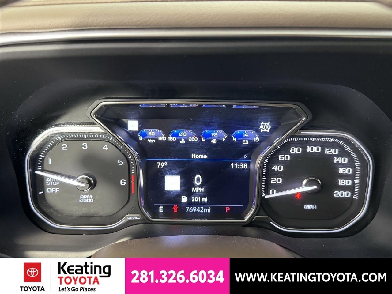GMC Yukon Denali 4WD 2021