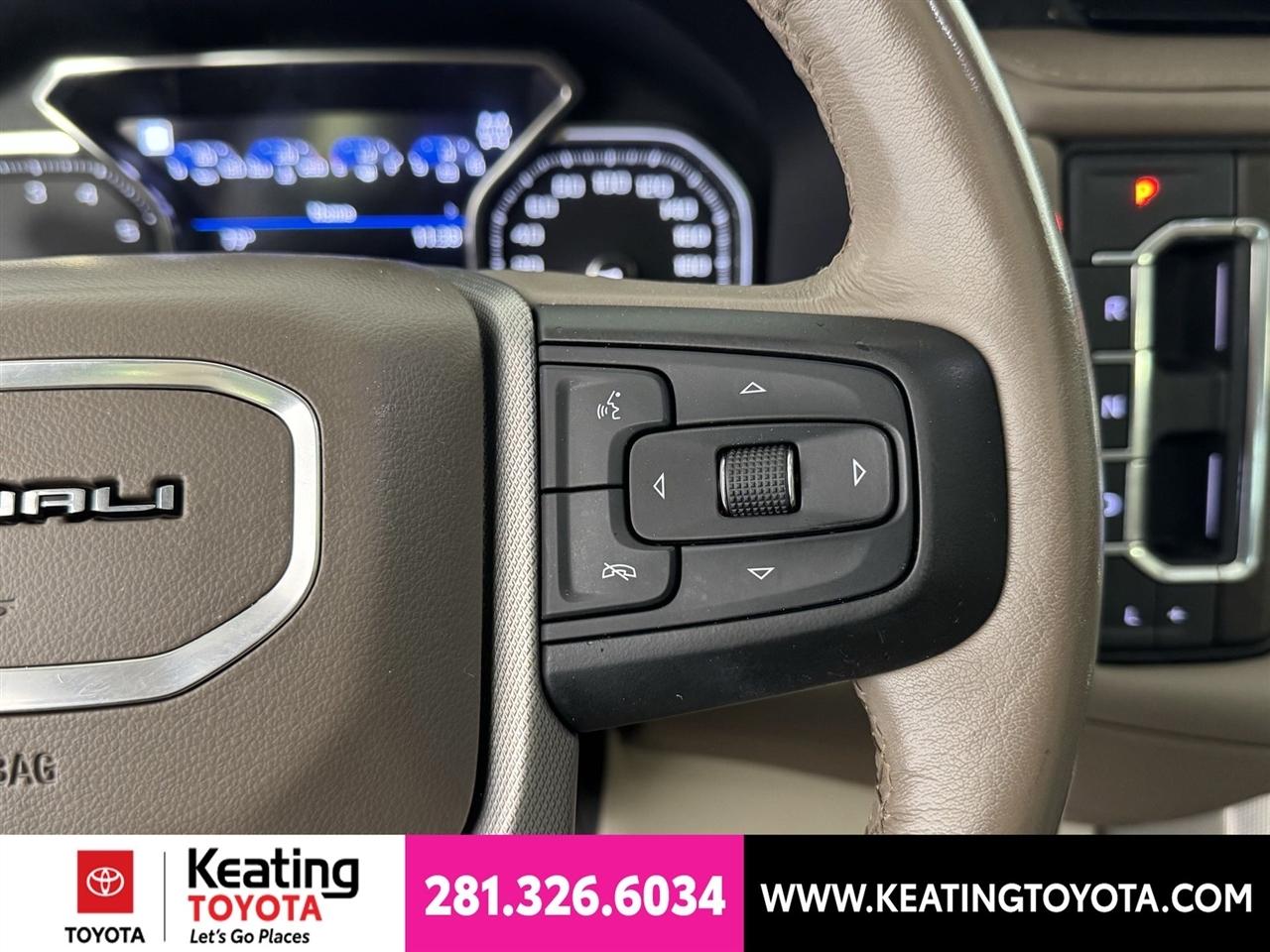 GMC Yukon Denali 4WD 2021