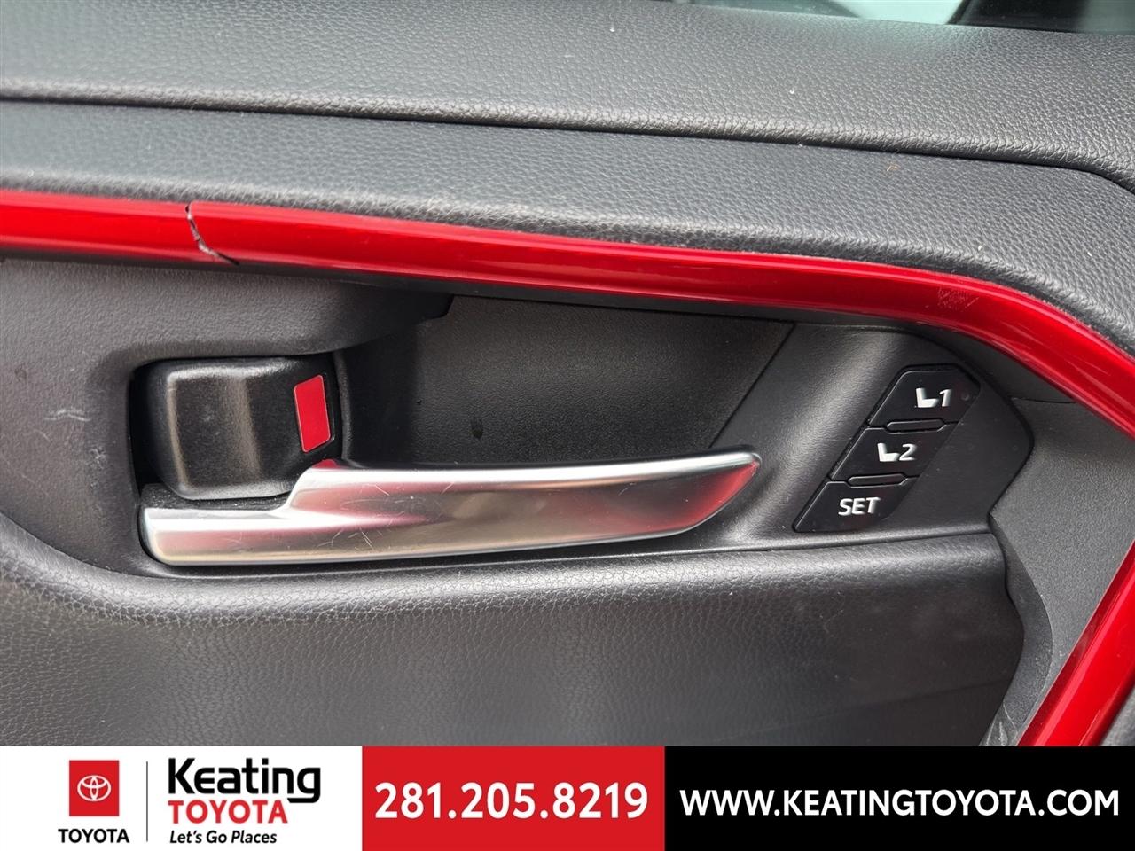 Toyota RAV4 Hybrid XLE Premium 2024