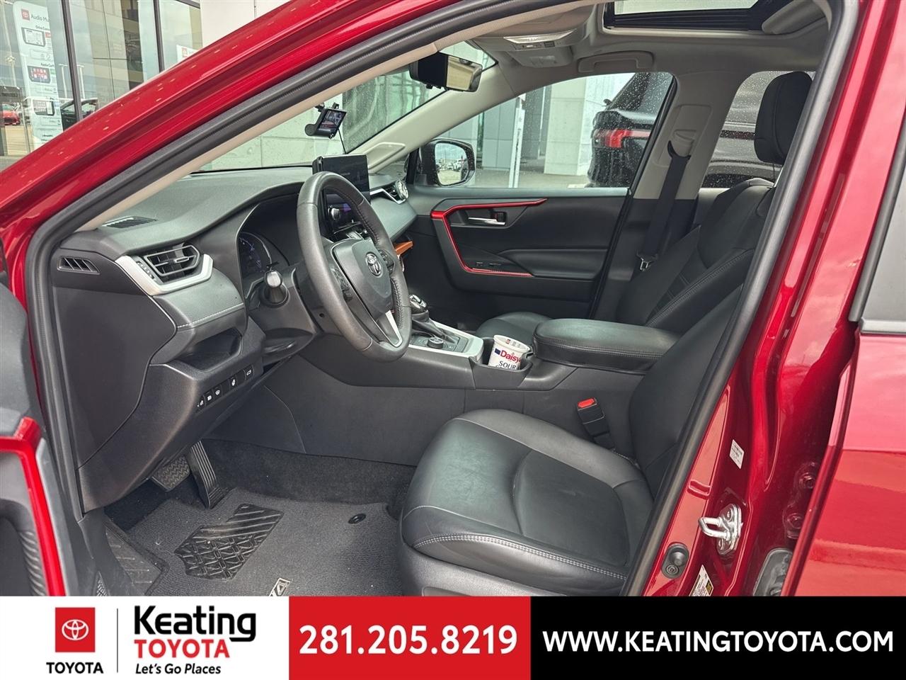 Toyota RAV4 Hybrid XLE Premium 2024