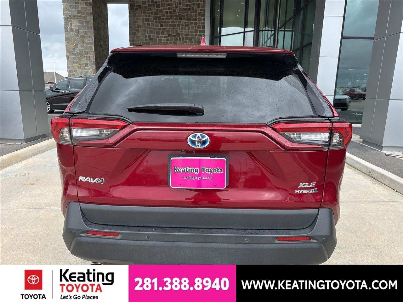 Toyota RAV4 Hybrid XLE Premium 2024