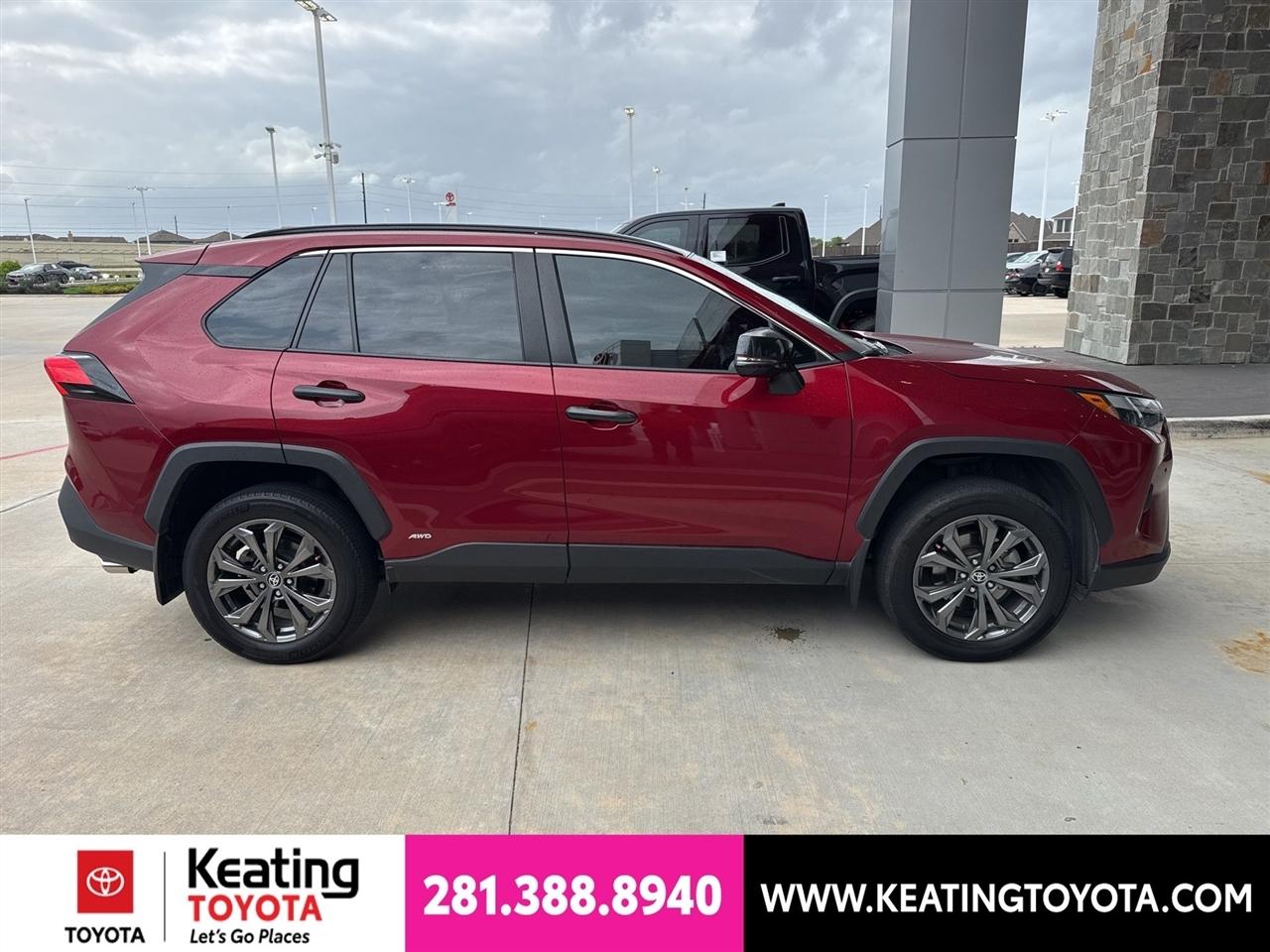 Toyota RAV4 Hybrid XLE Premium 2024