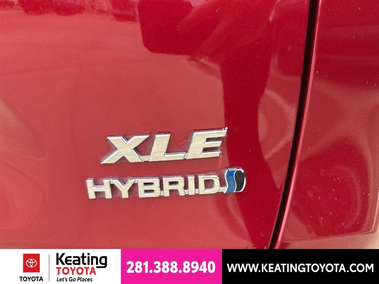 Toyota RAV4 Hybrid XLE Premium 2024
