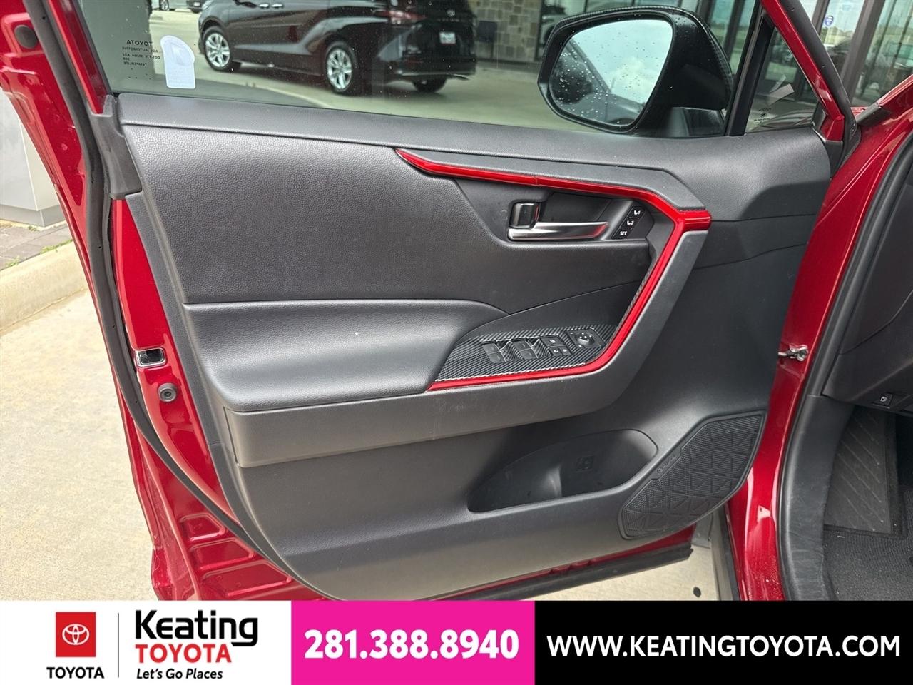 Toyota RAV4 Hybrid XLE Premium 2024