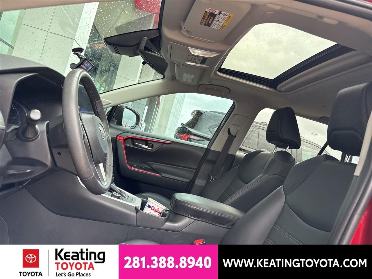 Toyota RAV4 Hybrid XLE Premium 2024