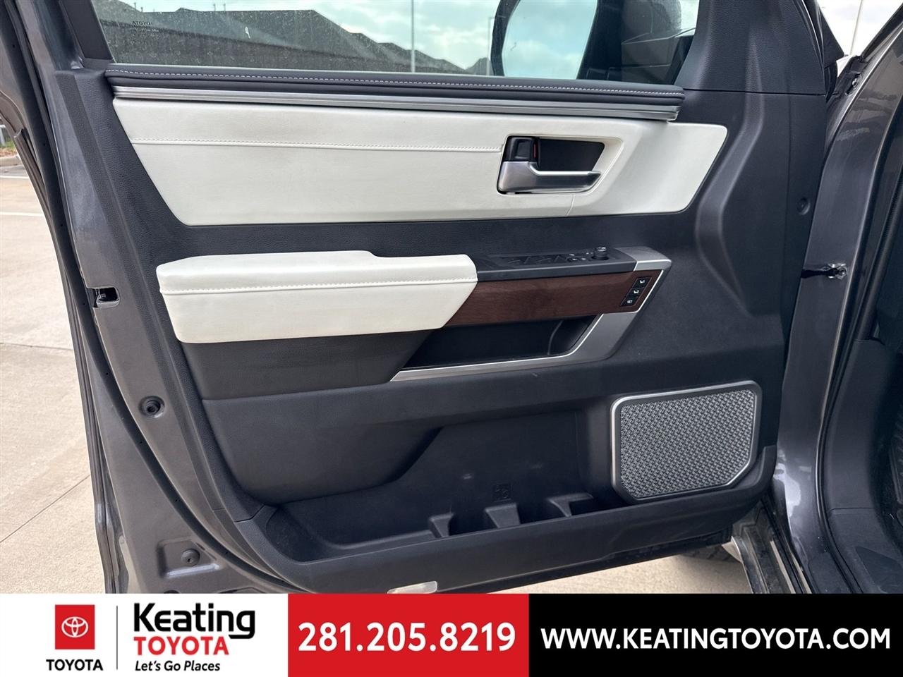 Toyota Tundra Capstone CrewMax 4WD Hybrid 2023