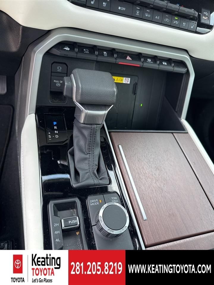 Toyota Tundra Capstone CrewMax 4WD Hybrid 2023