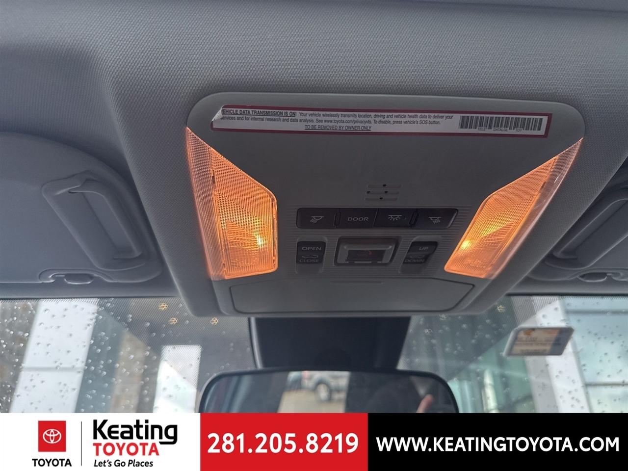 Toyota RAV4 XLE 2021